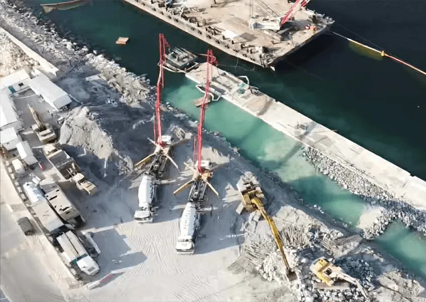 Dubai customs creek quay wall construction at mina rashid 2021
