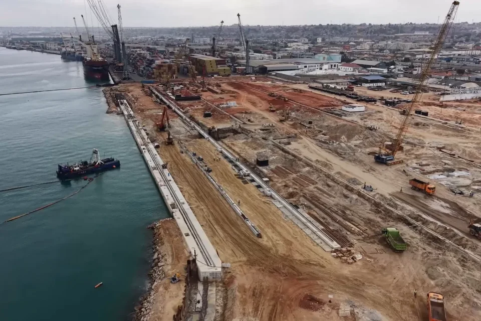Luanda Marine Works — aerial view along the quay construction and waterfront