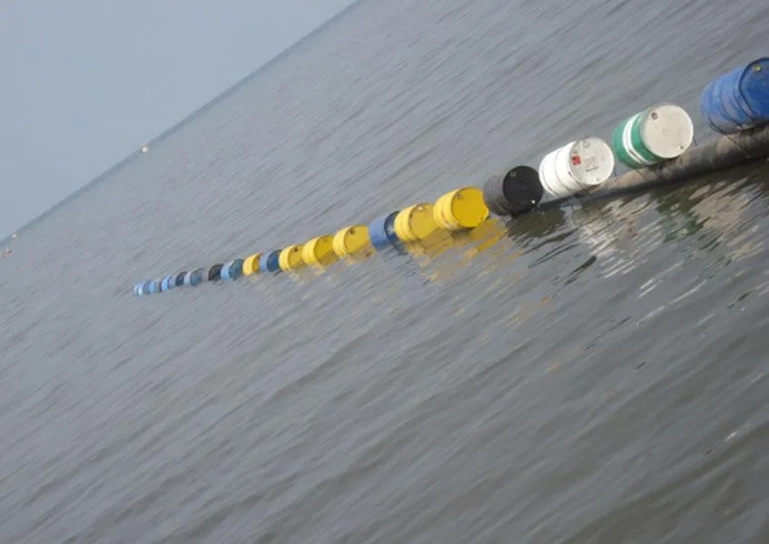 Medco tank farm loading / off loading sea pipelines 2012