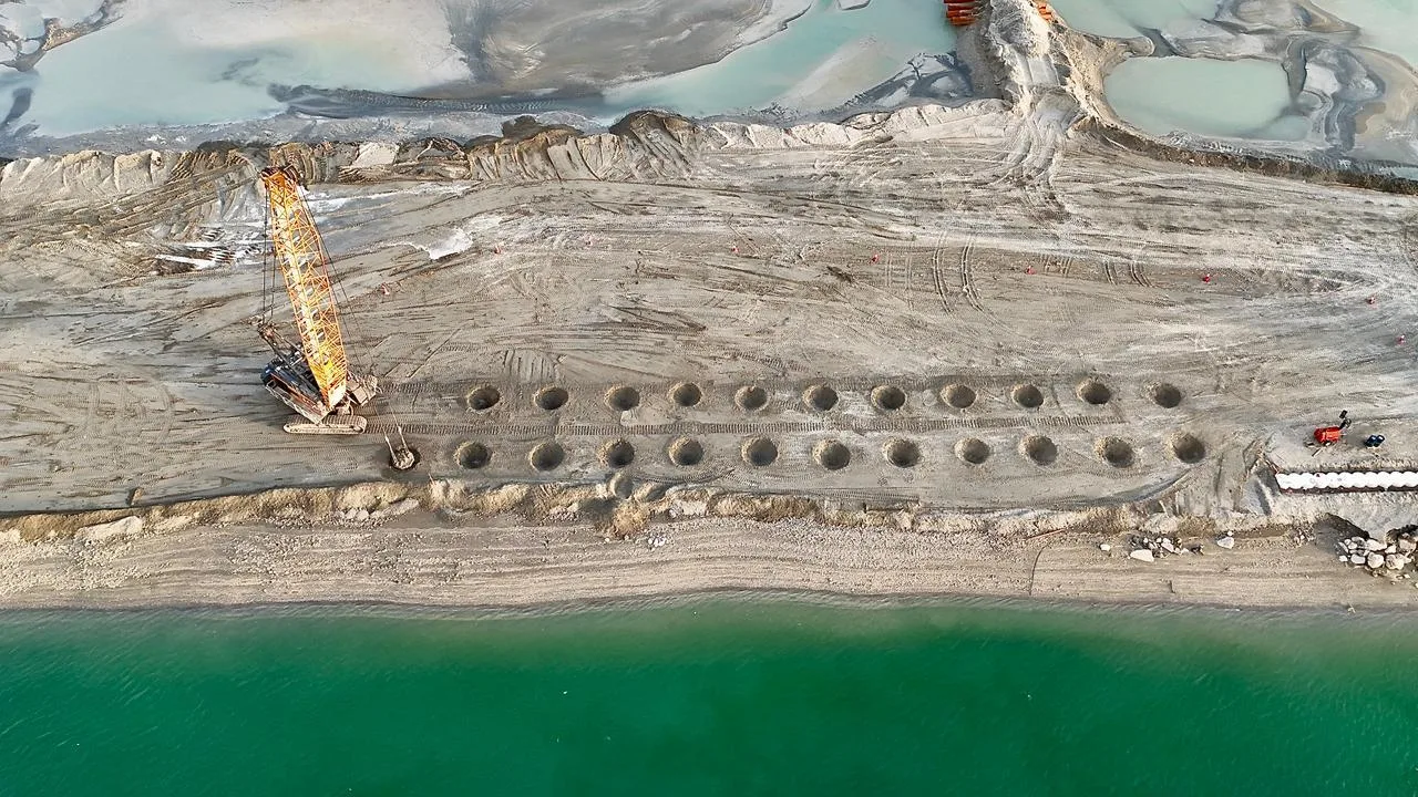 Mina Hamriya Phase 3 — groundworks along the waterfront