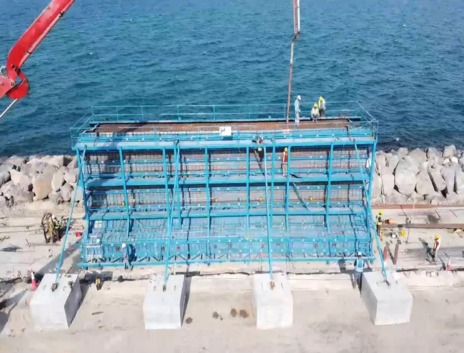 Al Danah Bay Breakwater Villa Walls Project 2024